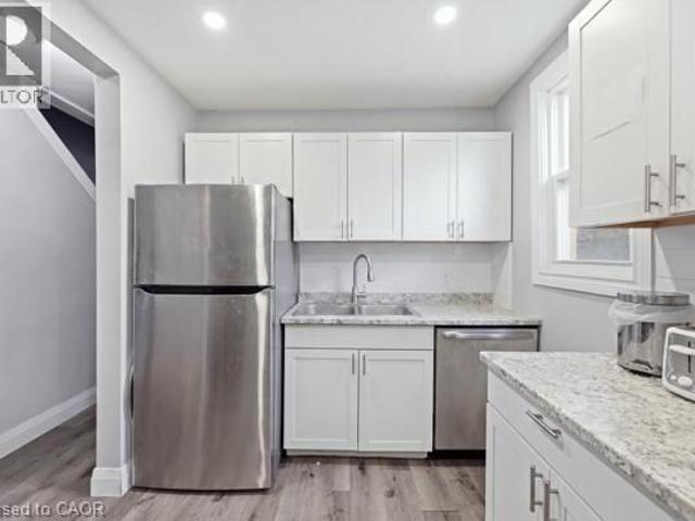 84 EWEN Road Unit# Room 1, Hamilton, Ontario, L8S3C5