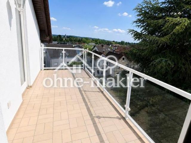 84 m² DG Wohnung, Balkon, Klima, Erstbezug nach Renovierung!