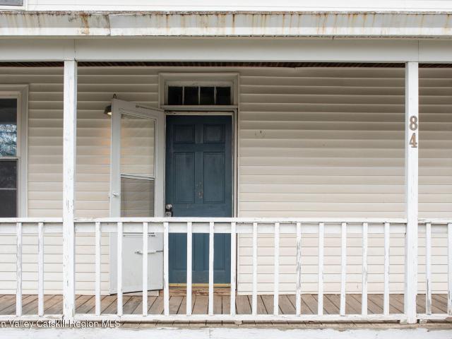 84 Montgomery Street