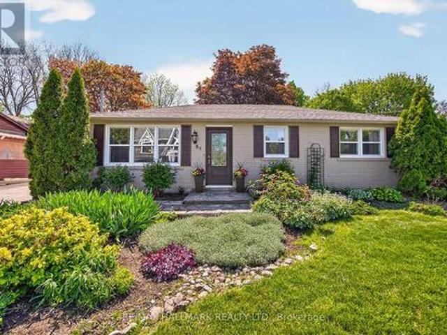 84 Park Drive, Whitchurch Stouffville, ON, L4A 4T3 house for sale | Listing ID N13176 | Royal LePage