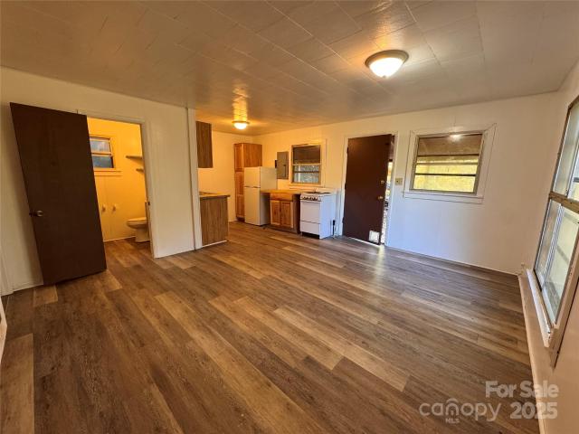 84 Pelohi Cove Road
