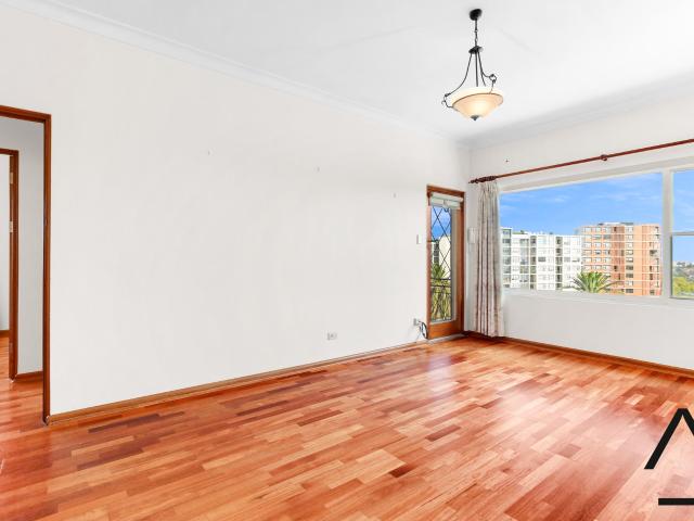8/4 Pitt Owen Avenue, Arncliffe