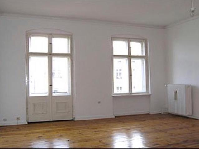 84 qm Zwei Zimmer Altbauwohnung in Charlottenburg
