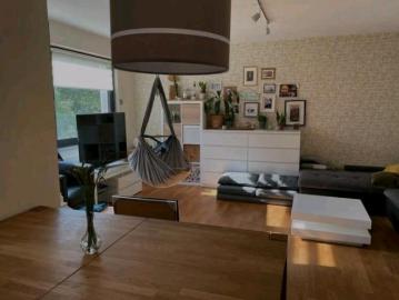 84 qm Eigentumswohnung mit Garten und Garage