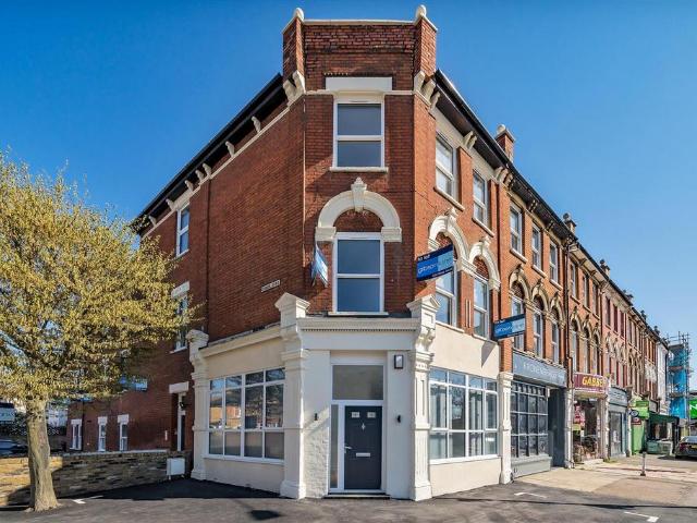 84 Richmond Road, Kingston Upon. 2 bed flat to rent £2,150 pcm £496 pw