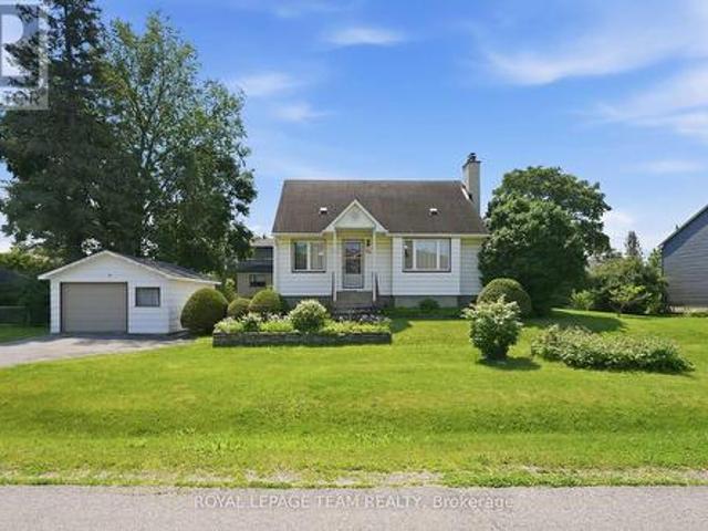 84 Rita Avenue, Ottawa, ON, K2G 2H1 house for sale | Listing ID X13810 | Royal LePage