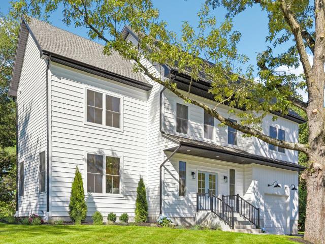 84B Kennedy Drive