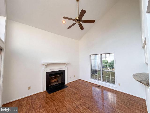 8509 Ivoryton Way