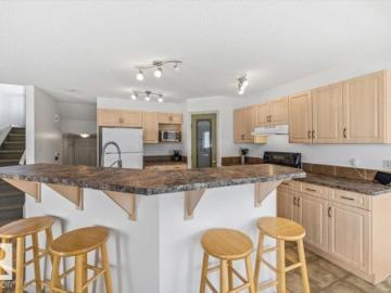 8509 7 Avenue, Edmonton, AB, T6X 1J2 house for sale | Listing ID E4496 | Royal LePage