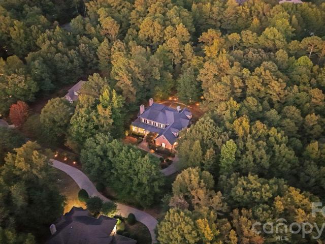 8500 Broxburn Lane