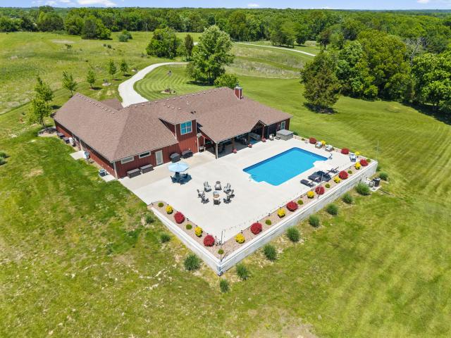 8500 w graham rd