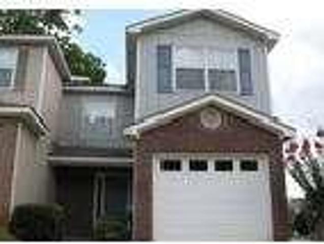 $850 / 3br 100 Woodrun Drive, Enterprise, AL 36330 Briarwood West Townhomes