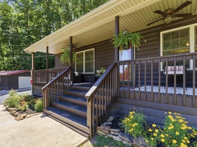 850 Cliffs Edge Road