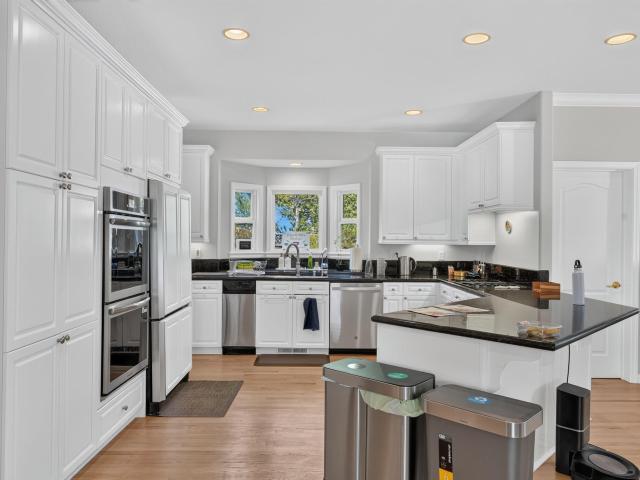 850 Arroyo Ct