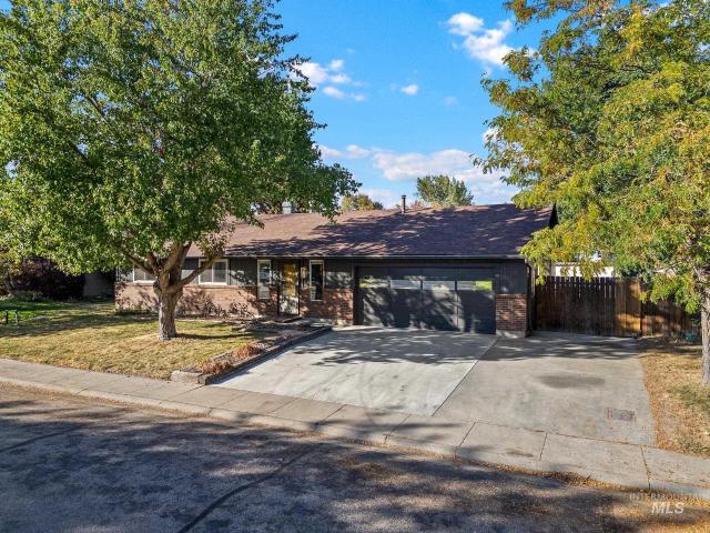 850 E Ironside Dr