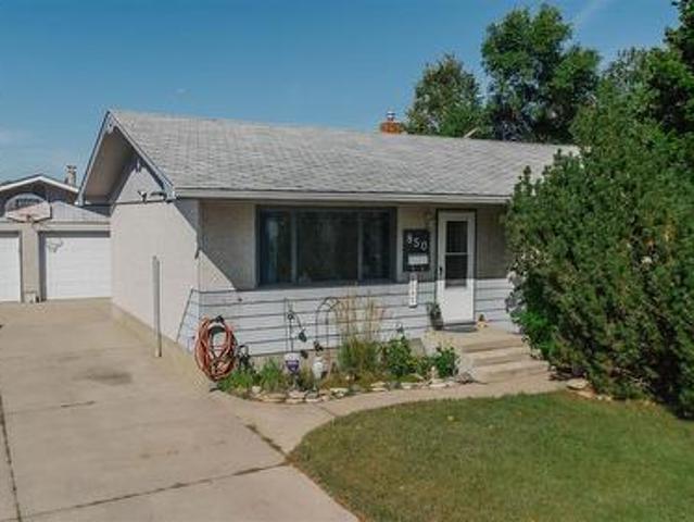 850 East Centre, Saskatoon, SK, S7J 2Z7 house for sale | Listing ID SK049778 | Royal LePage