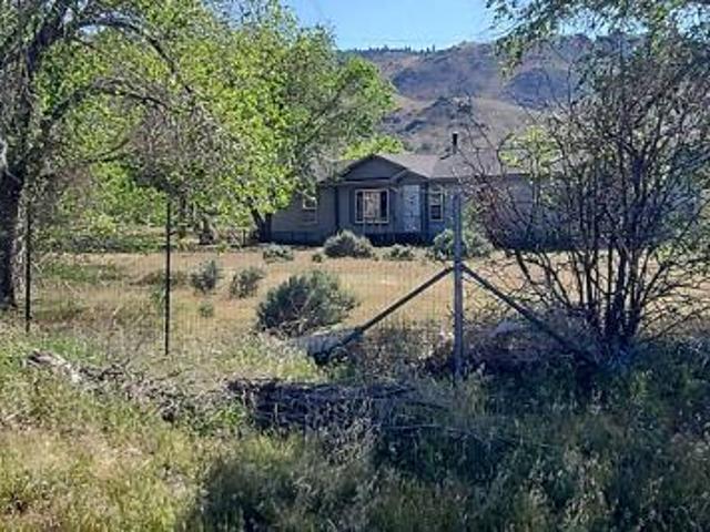 850 Old Hwy 395
