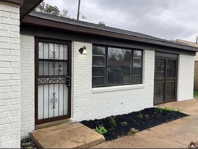 850 Sherwood