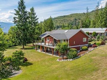 850 Packing Shed Road, Creston, BC, V0B 2N2 house for sale | Listing ID 10392 | Royal LePage
