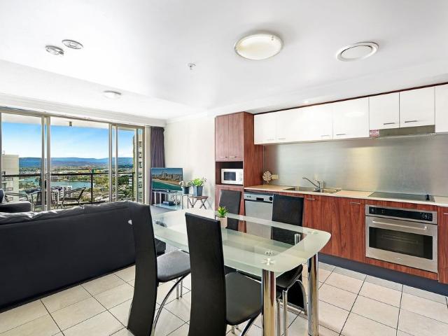 $850 per week / $3,400 Bond