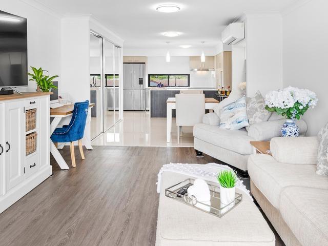 $850 per week / $3,400 Bond