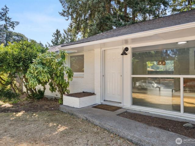 8518 Mount Tacoma Drive SW