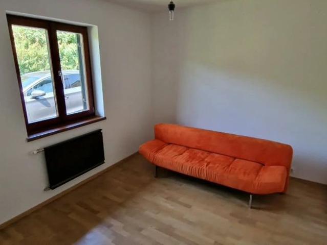 8510 Stainz, Blumenstraße: Entzückendes, renoviertes Eigenheim mit ca. 50m² Wfl. und 1.440 m² Grund mit Carport und Gartenhäuschen