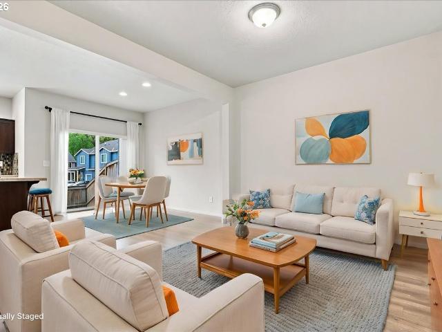 8511 NE 13TH PL
