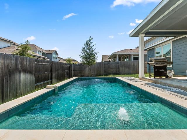8512 McKamy Dr, Austin, TX 78744 | MLS #9632