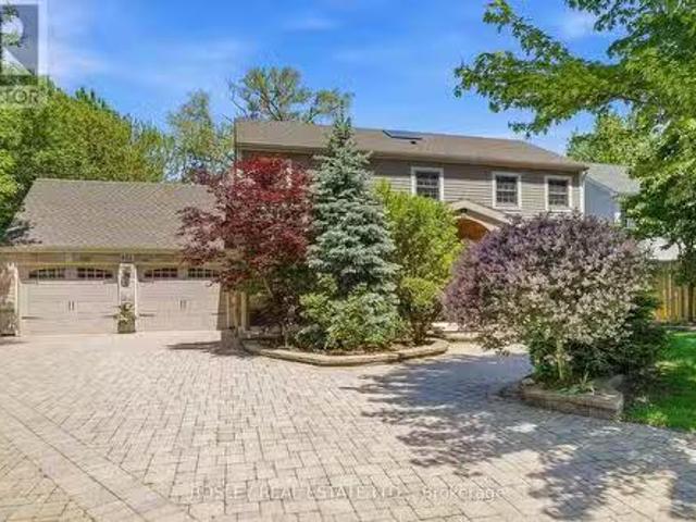 851 Charlotte Street, Niagara On The Lake Town, ON, L0S 1J0.