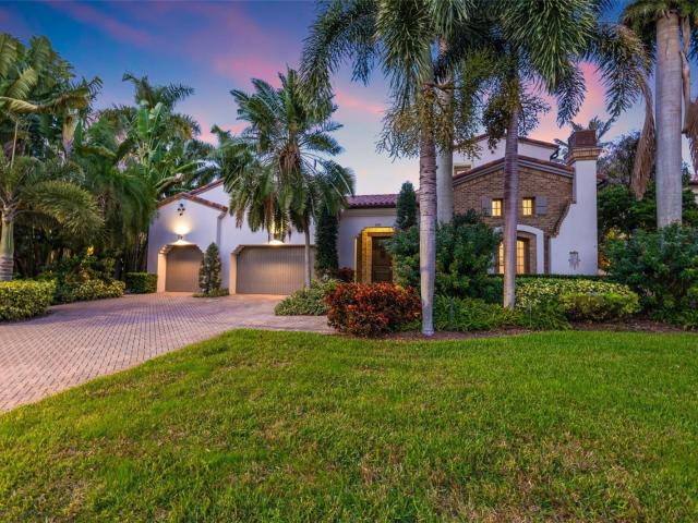 851 brightwaters boulevard ne, st petersburg, us, fl