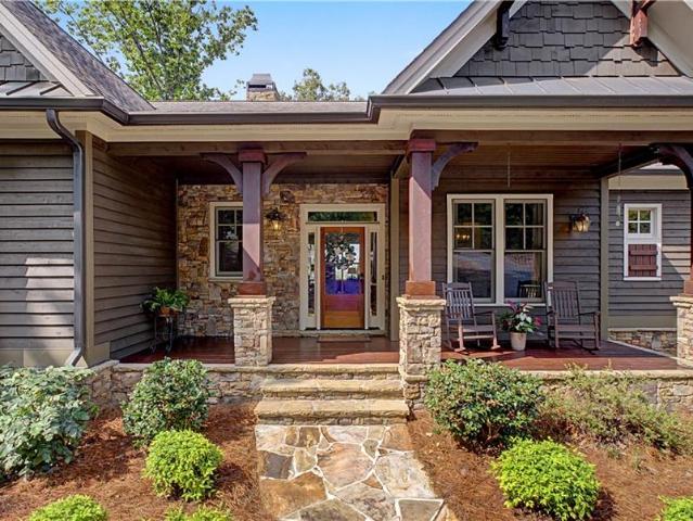 851 Skyline Drive