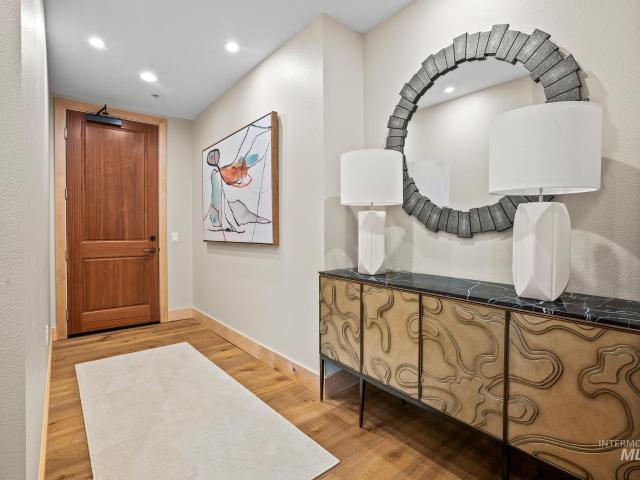 851 W Front St. 1005