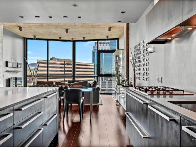 851 W Front Street 1002