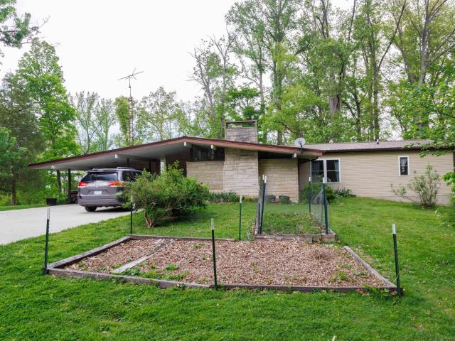8524 W Skyline Drive