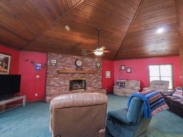 8525 Wilson Lane