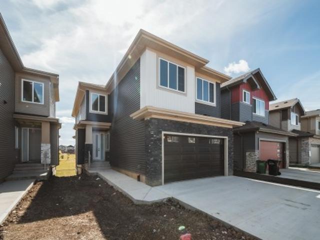 8527 Ave Nw, Edmonton, AB, T5Z 0G6 house for sale | Listing ID E4507 | Royal LePage