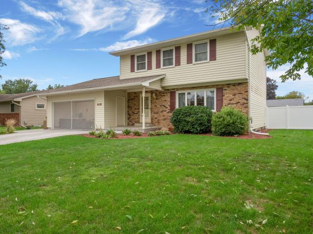 8520 18TH Street W