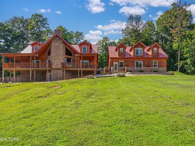 8521 Parker Rd, Corryton, TN 37721