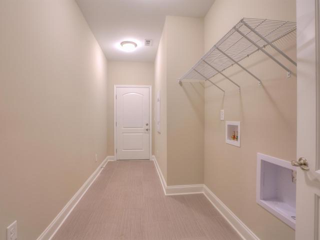 852 Arbon Vale Dr
