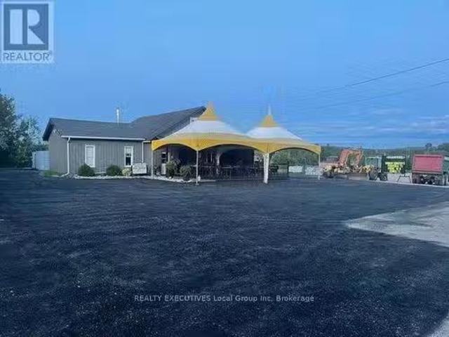 852 Main Street, Powassan, ON, P0H 1Z0 commercial for sale.