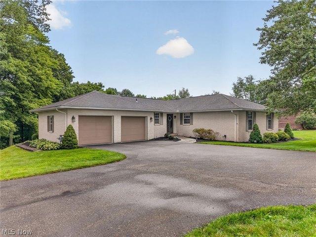 8537 Central Rd NW, Strasburg, OH 44680