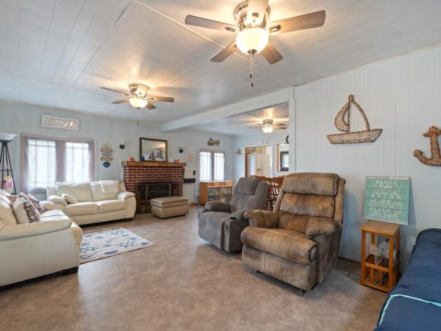 8532 E Wesley Lane