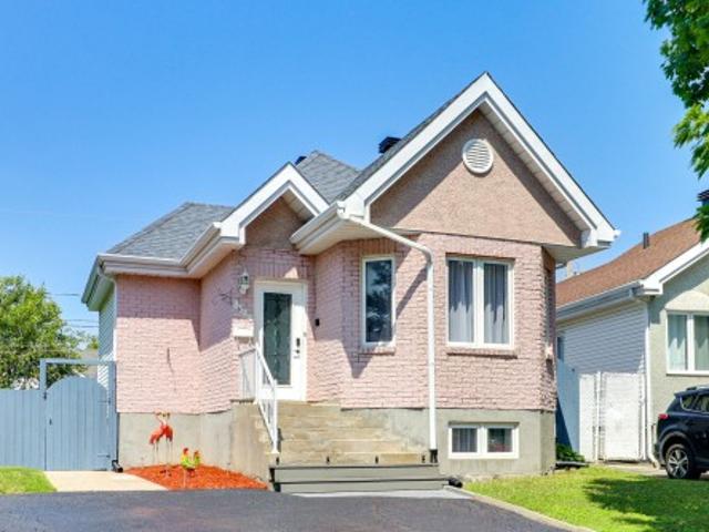 8546 Place Chartier, Laval Saint François, QC, H7A 4A5 house for sale | Listing ID 21239 | Royal LePage