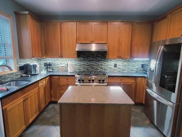 8547 Kirkwood Ln N, Maple Grove, MN 55369