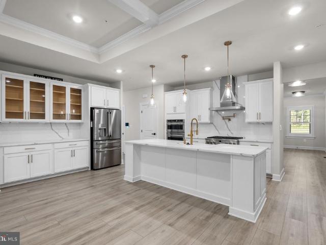 8547 Lallybroch Lane