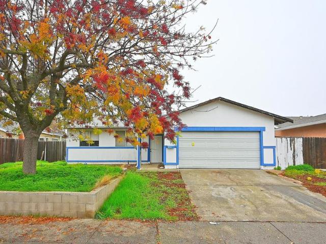 854 Finch WAY