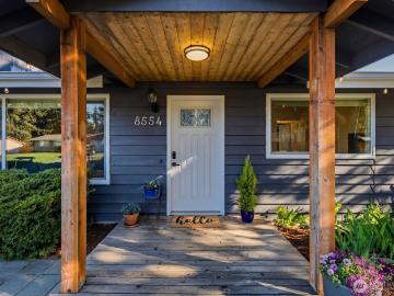 8554 NE 137th Pl