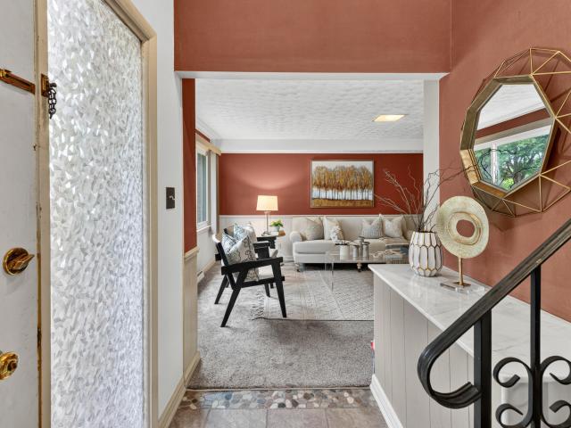 8551 N Manor Ln
