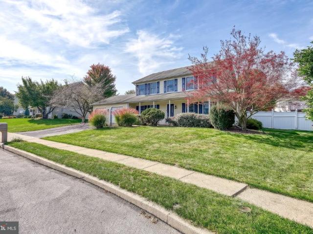 855 Club House Drive